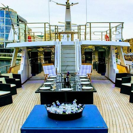 Hotel Absolute Pleasure Yacht Londres Exterior foto